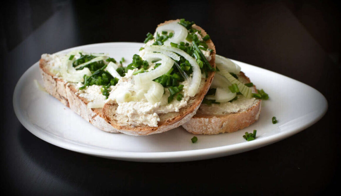 a-sandwich-1377387_1920-1